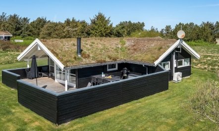 'Eddi' - 550m from the sea 2