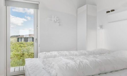 'Aaltje' - 65m from the sea 5