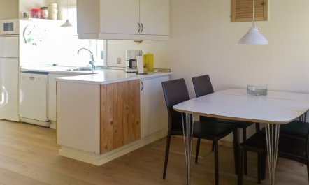 'Armi' - 75m from the sea 2