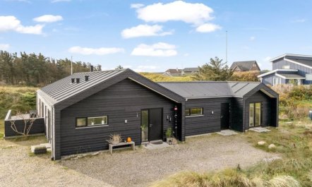 'Thorfin' - 300m from the sea