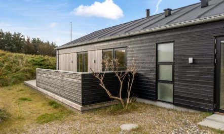 'Thorfin' - 300m from the sea 3