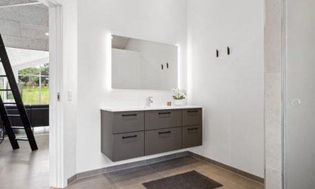 'Norna' - 350m from the sea 6