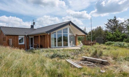 'Harthagunni' - 375m from the sea