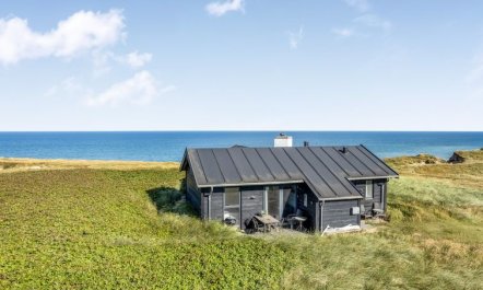 'Antonie' - 95m from the sea