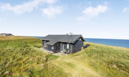 'Antonie' - 95m from the sea 3