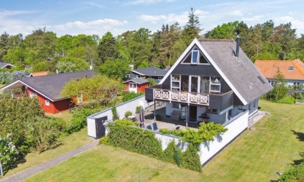 'Eikka' - 100m from the sea