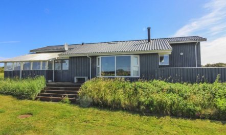 'Marne' - 500m from the sea