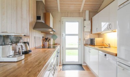 'Mette' - 98m from the sea 6