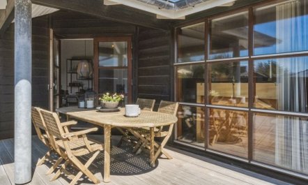 'Fridgerd' - 250m from the sea 4