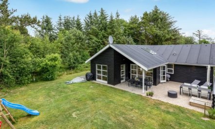 'Varpu' - 1.5km from the sea