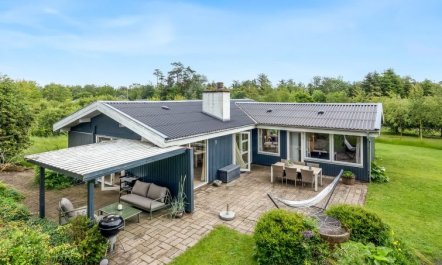 'Vangel' - 350m from the sea