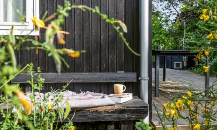 'Gunward' - 3km from the sea 6