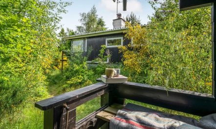 'Gunward' - 3km from the sea 3