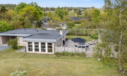 'Sebine' - 200m from the sea