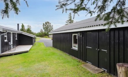 'Sylvi' - 750m from the sea 2