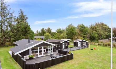 'Sylvi' - 750m from the sea 1