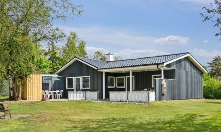 'Mani' - 1.1km from the sea