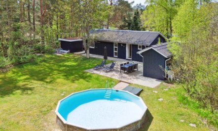 'Esmer' - 8km from the sea