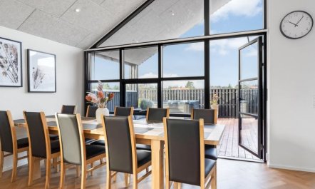 'Nelie' - 1.2km from the sea 2