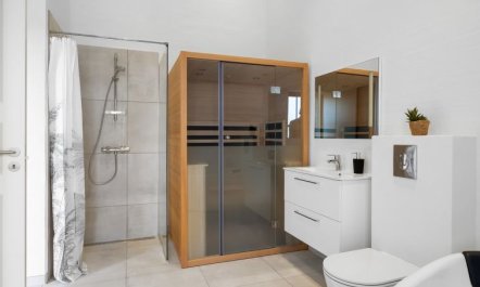 'Nelie' - 1.2km from the sea 5