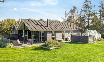 'Carlina' - 700m to the fjord