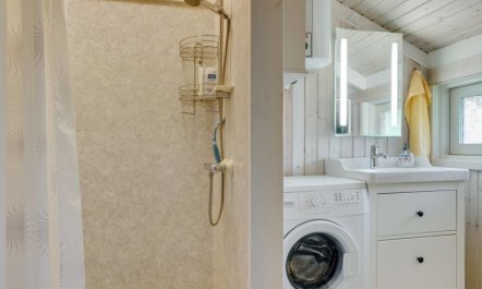 'Peter' - 400m from the sea 7