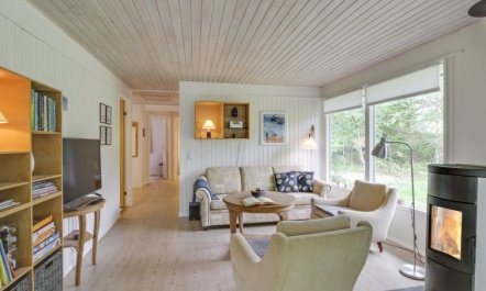 'Chrissie' - 150m from the sea 4