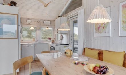 'Eri' - 300m from the sea 3