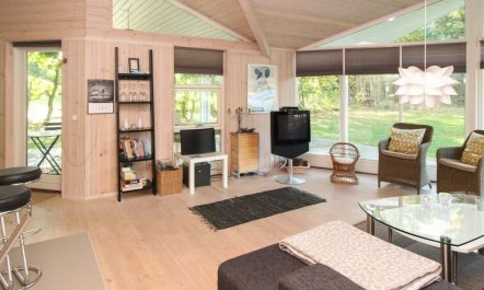 'Binta' - 600m from the sea 1