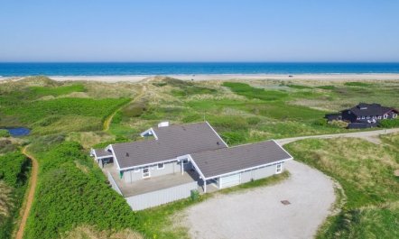 'Anne' - 100m from the sea