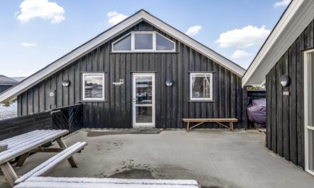 'Iida' - 100m from the sea 7