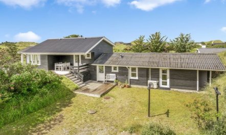 'Stina' - 250m from the sea