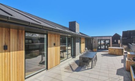 'Esme' - 400m from the sea 3