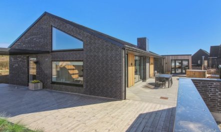 'Esme' - 400m from the sea 2