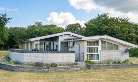 'Anselma' - 800m to the fjord