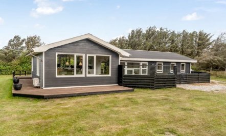 'Bengta' - 200m from the sea