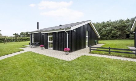 'Into' - 400m from the sea 5