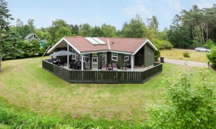 'Asgard' - 500m from the sea 1