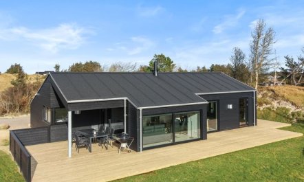 'Vanamo' - 300m from the sea