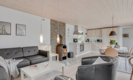 'Kerttuli' - 800m from the sea 1