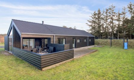 'Øthbiorn' - 1.1km from the sea 5