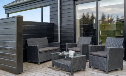 'Øthbiorn' - 1.1km from the sea 3