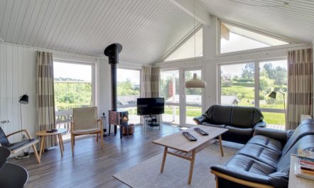 'Rani' - 800m from the sea 2