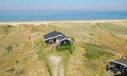 'Fatiha' - 100m from the sea 4