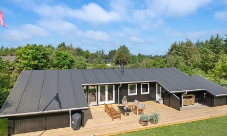 'Skogh' - 600m from the sea