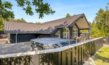 'Roska' - 1.3km from the sea