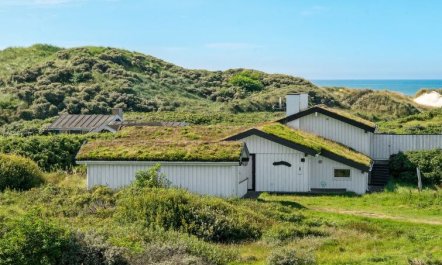 'Rutha' - 45m from the sea