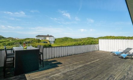 'Rutha' - 45m from the sea 6