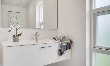 'Aatami' - 500m from the sea 6