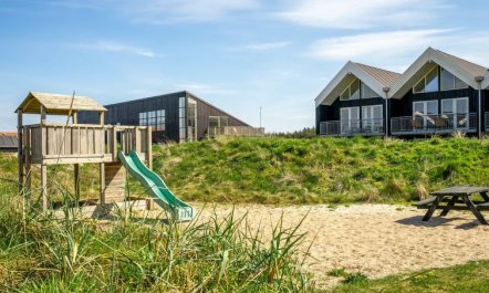 'Flugha' - 600m from the sea 2